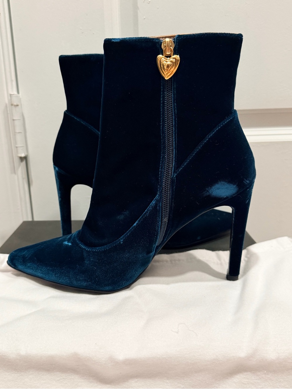 Escada Emerald Green Velvet Pointed-Toe Ankle Boots with Gold Heart Zip